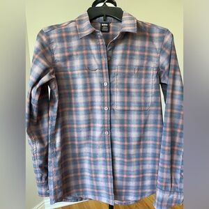 REI Coop women's Xsmall plaid button up shirt outdoors gorpcore granola girl